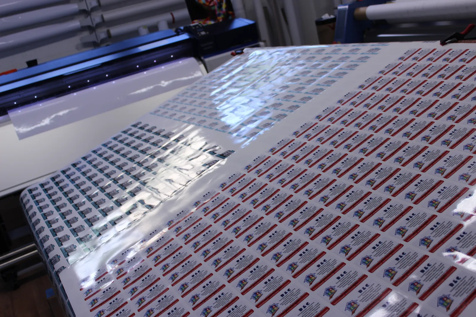 Grafica prespaziata applicata su pannello