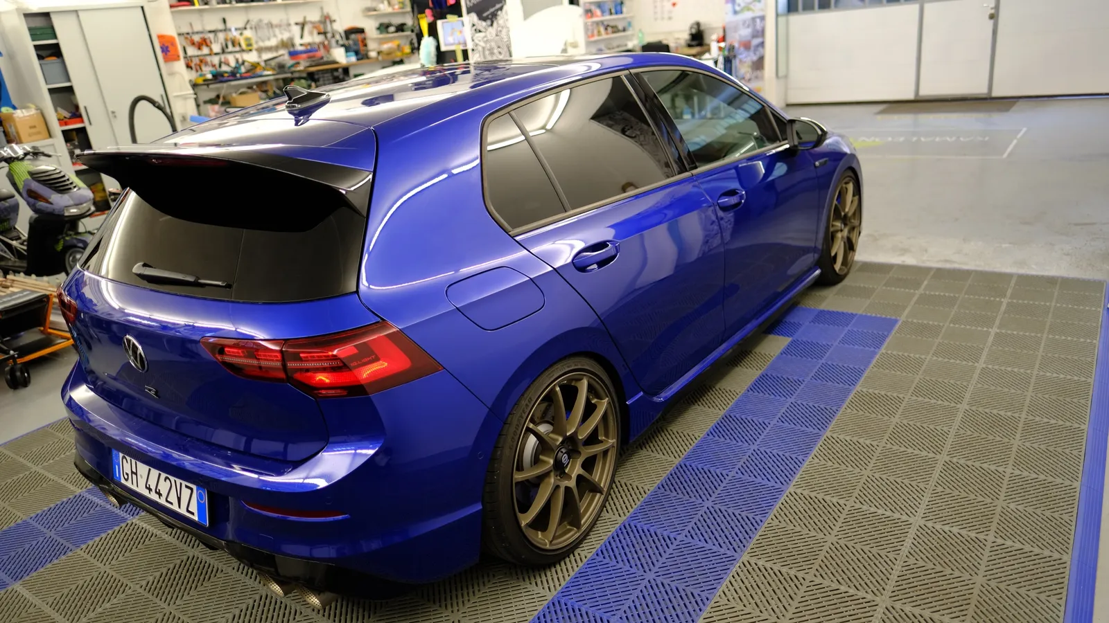 Pellicola solare applicata su vetri laterali